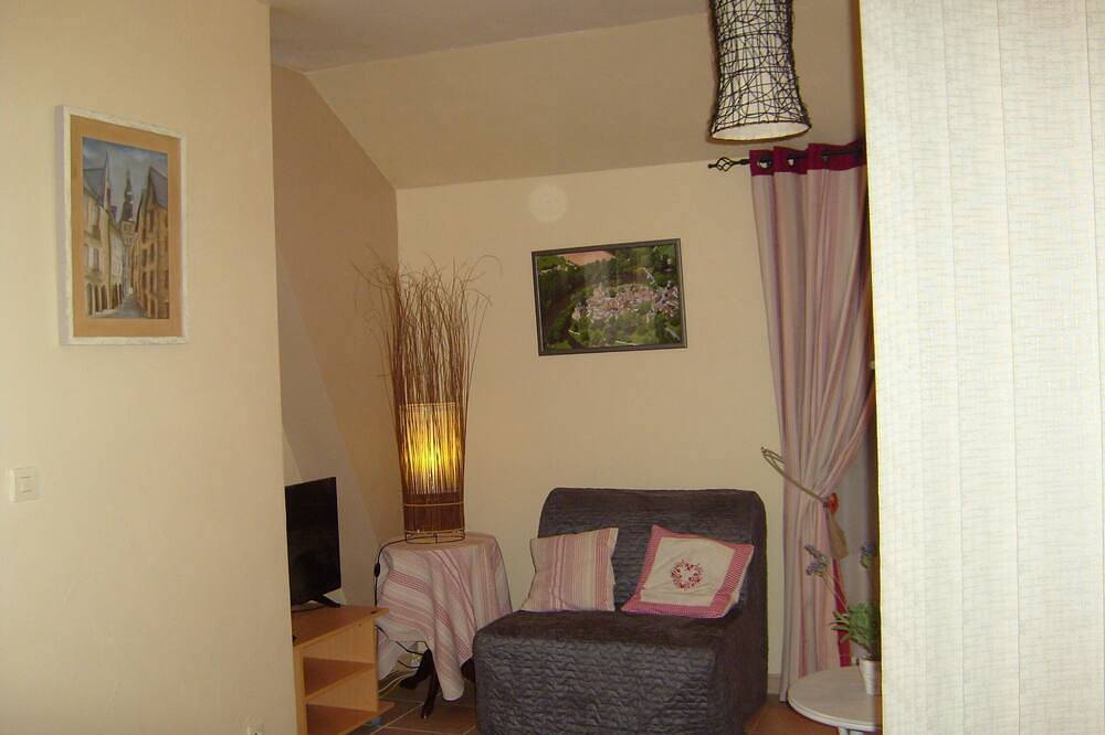 Maskali, Gite le Périgourdin, Beheizter Pool, Freie Sicht in Thenon, Périgord Noir