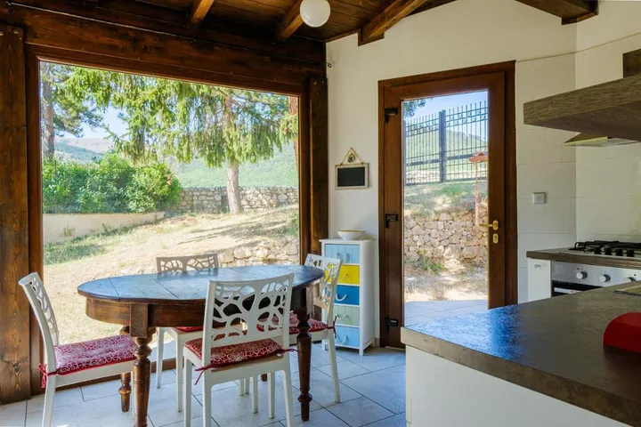 Casa de vacaciones para 6 personas, con piscina además de vistas y jardín, Familias con niños - 1