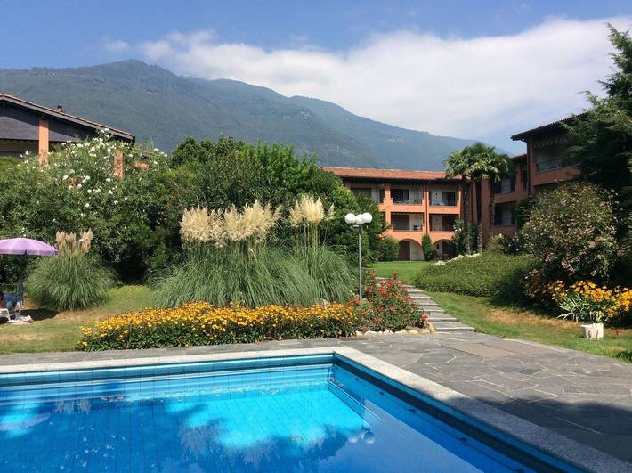 Ferienwohnung für 5 Personen, mit Balkon und Pool sowie Ausblick in Ascona