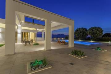 Villa for 10 People in Iraklio-Heraklio region, Photo 3