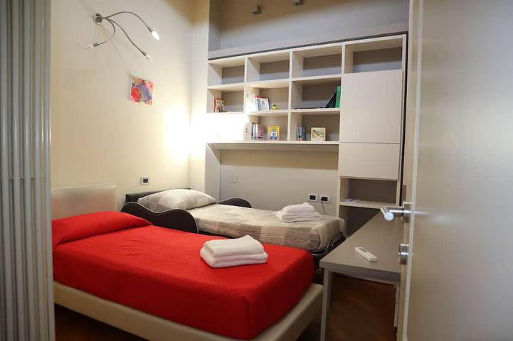 Elegant apartment with parking, A/C, Wi-Fi, inside the old town, view in Pistoya, Provincia de Pistoia