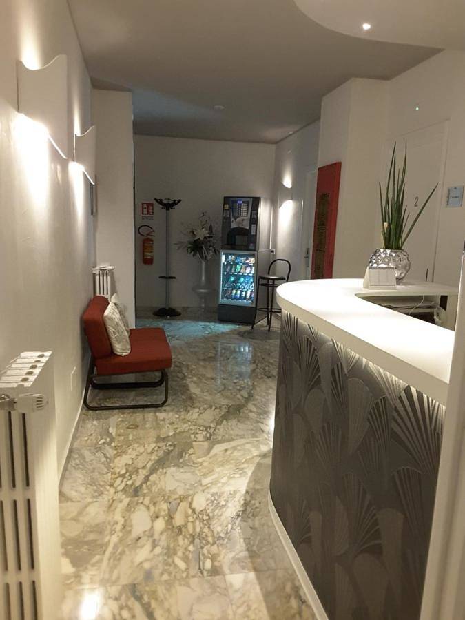 Chambre d’hôte pour 6 personnes, avec vue et balcon, animaux acceptés à Foggia - 2