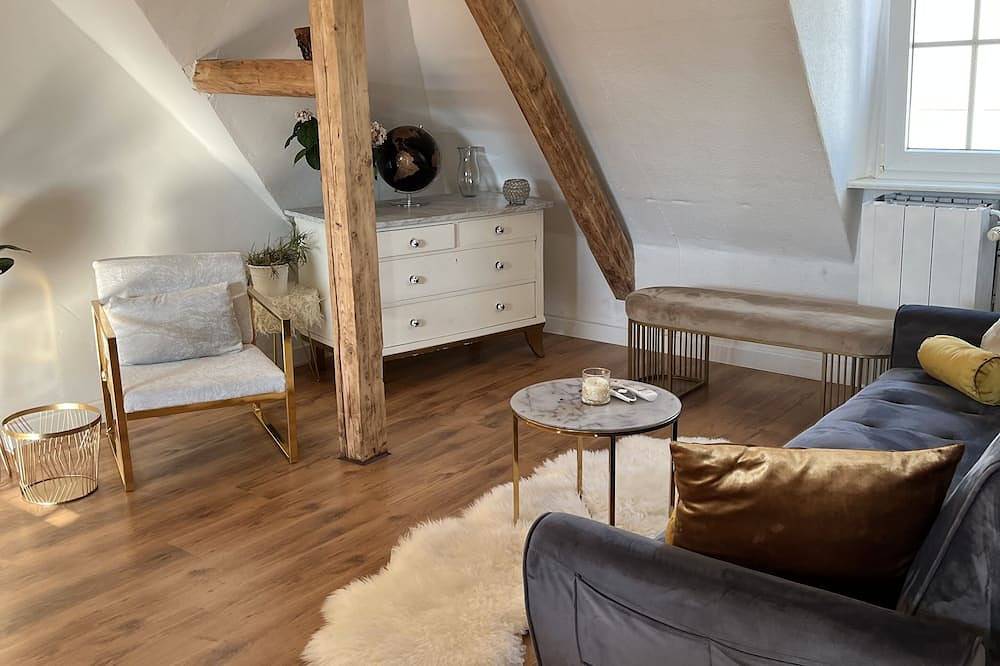 Ganze Wohnung, Wohltuende Ausblick exklusivem Ambiente mit Balkon in Remscheid, Bergisches Land