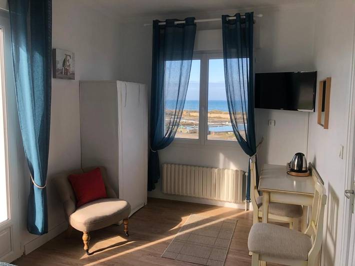 Gîte pour 4 personnes, avec jardin, animaux acceptés à Saint-Côme-de-Fresné - 3