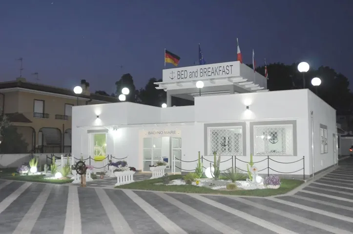 Alojamiento y desayuno para 3 personas, con jardín además de vistas y balcón, Familias con niños - 1