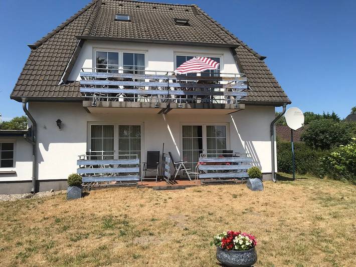 Ferienwohnung für 2 Personen, mit Terrasse und Garten sowie Seeblick in Wieck am Darß, Darß