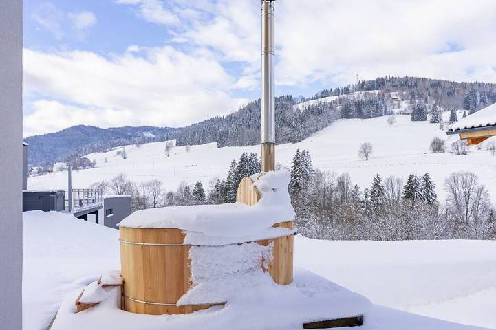 Chalet für 6 Personen, mit Sauna und Whirlpool sowie Balkon und Garten, mit Haustier in St. Lambrecht