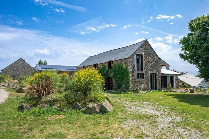 Chambre d’hôte pour 8 personnes, avec vue et jardin en Cotes-d'Armor - 4