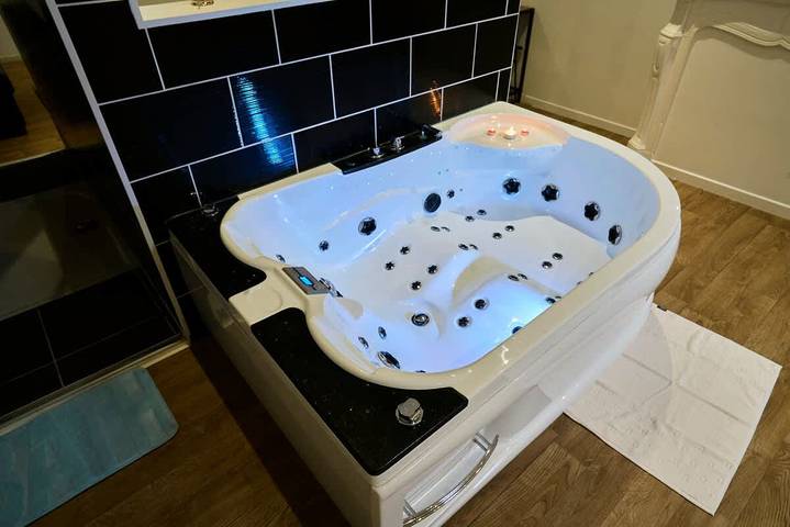 Gîte pour 2 personnes, avec jacuzzi et sauna à Tourcoing - 4