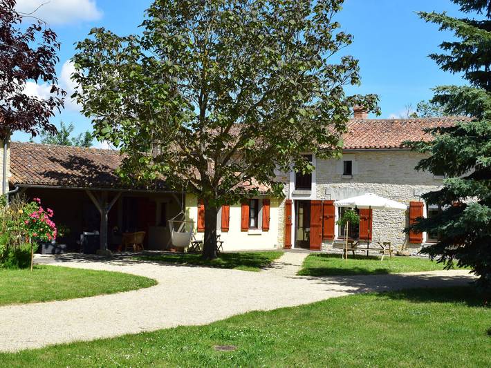Maison de vacances pour 8 personnes, avec jardin et piscine, animaux acceptés - 1