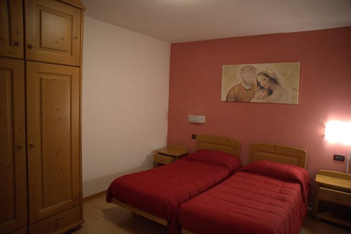 Room '3' with Mountain View, Shared Garden and Wi-Fi in Auronzo di Cadore, Dolomiti Superski