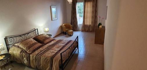 Chambre d’hôte pour 2 personnes, avec terrasse et jardin à Luri