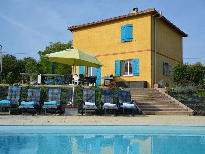 Location de vacances pour 10 personnes, avec Terrasse ainsi que Jardin et Piscine à Piquecos