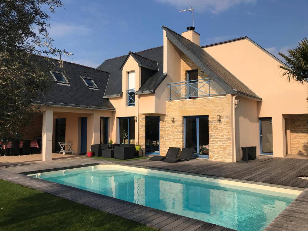 Double Room with Pool View in Le Pouliguen, Côte d'Amour