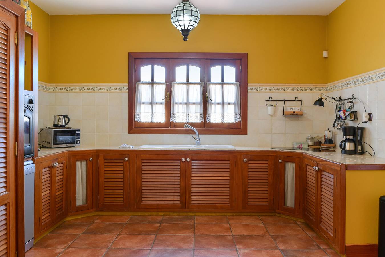 Prachtige villa La Petit met zwembad, terras, tuin en Wi-Fi, foto 14