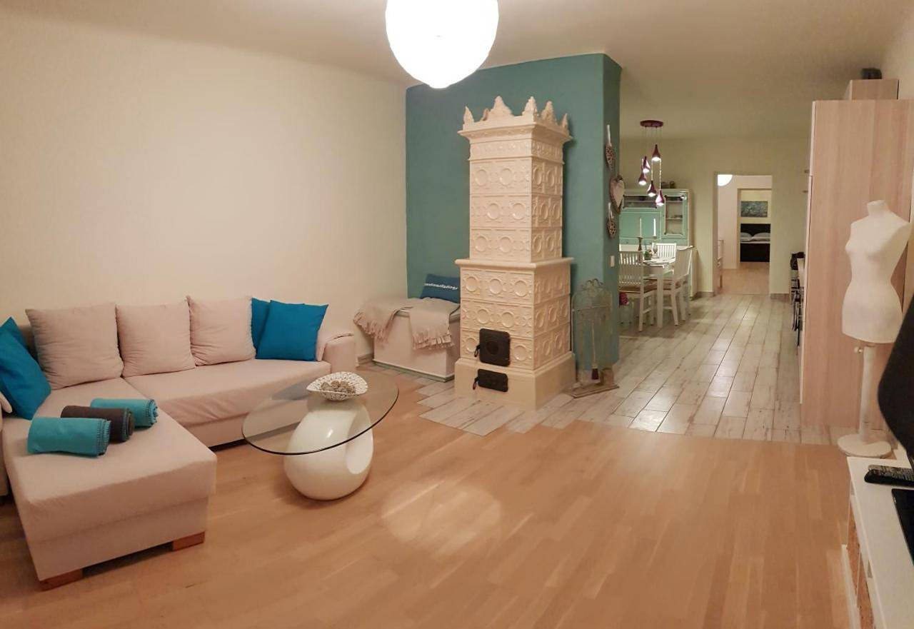 Ganze Ferienwohnung, Blauregenhof in Eltendorf, Bezirk Jennersdorf