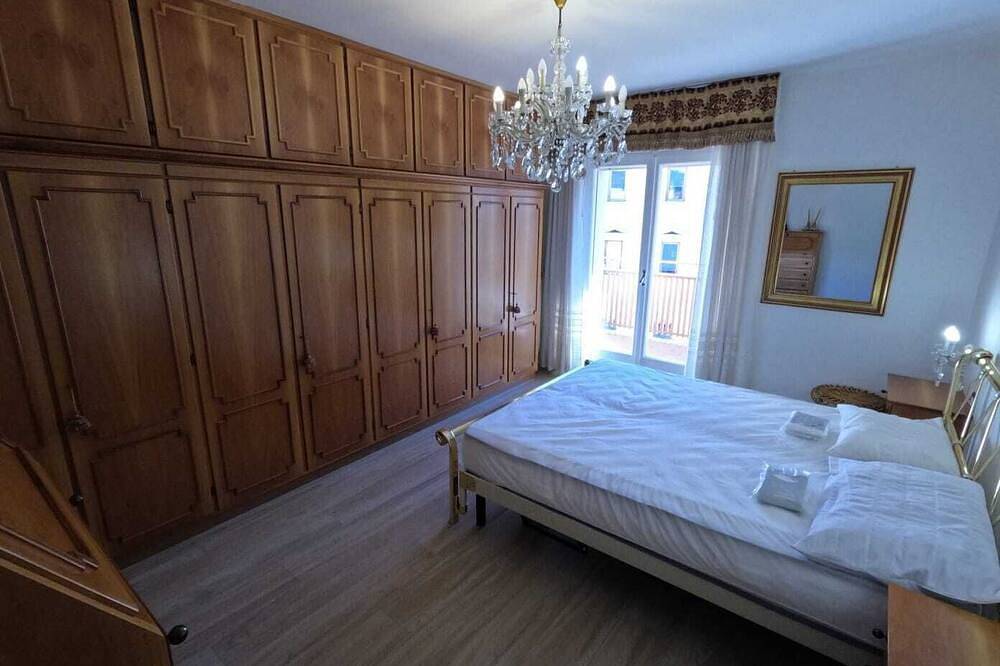 Ganze Wohnung, 30 meters from the center, Apartment with 3 rooms and terrace overlooking the square. in Predazzo, Predazzo (gemeinde)