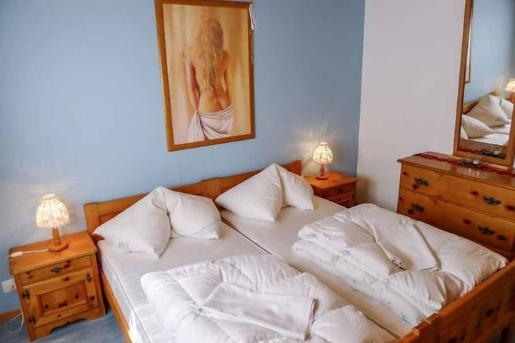 Ganze Wohnung, Fricktalerhuus Apt 3 in Surava, Plessur Alpen