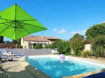 Location de vacances pour 5 personnes, avec terrasse en Gironde