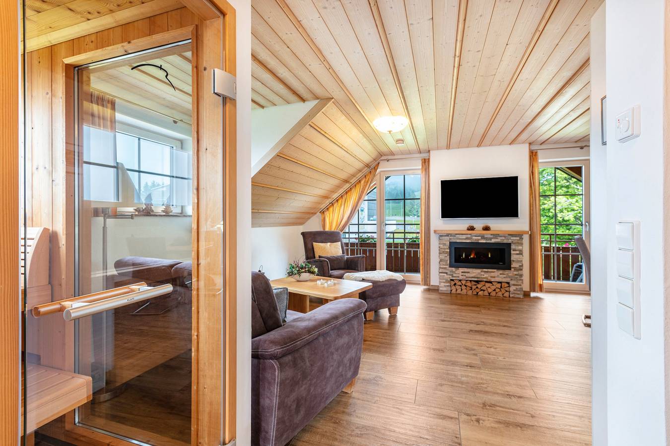 Ganze Wohnung, Ferienwohnung 'Typ B1, 50qm' mit Bergblick, Gemeinschaftsterrasse und Wi-Fi in Suedlicher Schwarzwald, Feldberg