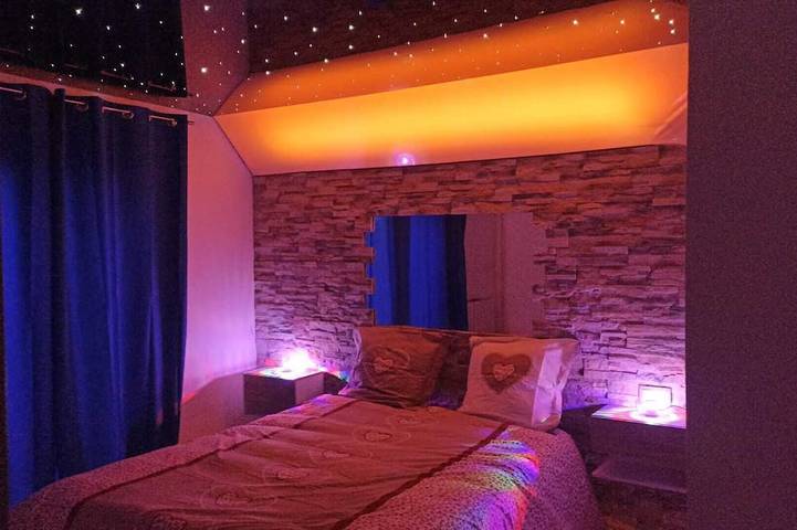Gîte pour 4 personnes, avec jacuzzi, animaux acceptés à Espondeilhan - 2