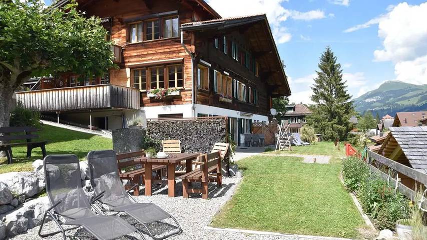 Ferienhaus für 4 Personen, mit Terrasse in Adelboden