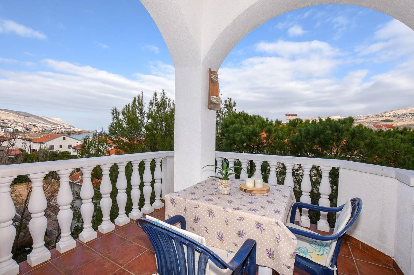 Ganze Wohnung, Ferienwohnung für 2 Personen mit Balkon/Terrasse in Gradska plaža (Pag Town), Pag Stadt