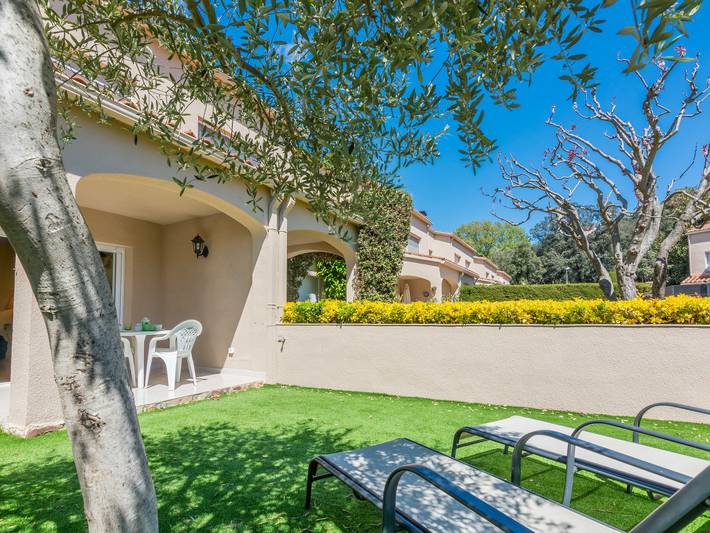 Casa de huéspedes para 8 personas, con jardín además de terraza y piscina en Santa Susana - 4