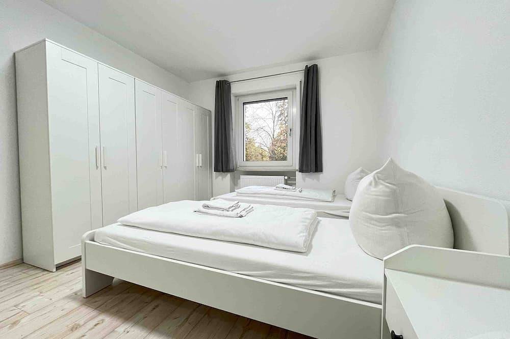 Entire apartment, Big Modern workers rental/ rental housing in Lappersdorf, Eastern Bavaria