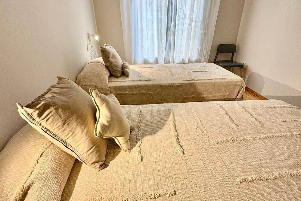 Entire apartment, Cal Querol Llivia - Spacious 3Br apt, comfort & relaxation in Cerdanya · Pets in Llívia, Parc naturel régional des Pyrénées catalanes