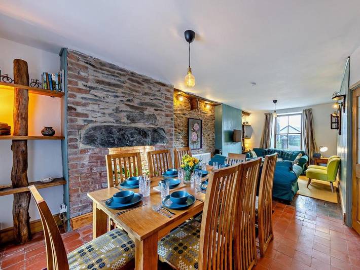 Holiday rental for 8 people, with garden, with pets in Bala