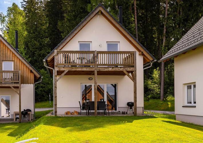 Ferienwohnung für 6 Personen, mit Garten und Seeblick sowie Ausblick