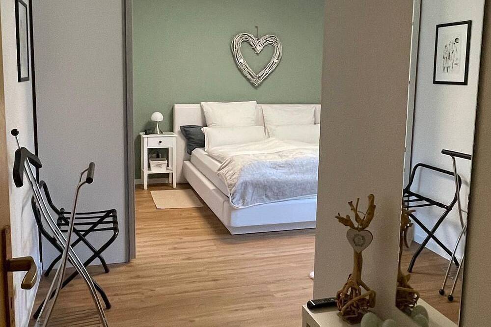 Ganze Wohnung, Ferienwohnung Osterquelle - Appartement/Fewo, Bad, Wc, 1 Schlafraum in Freisen, Saar-Nahe-Bergland