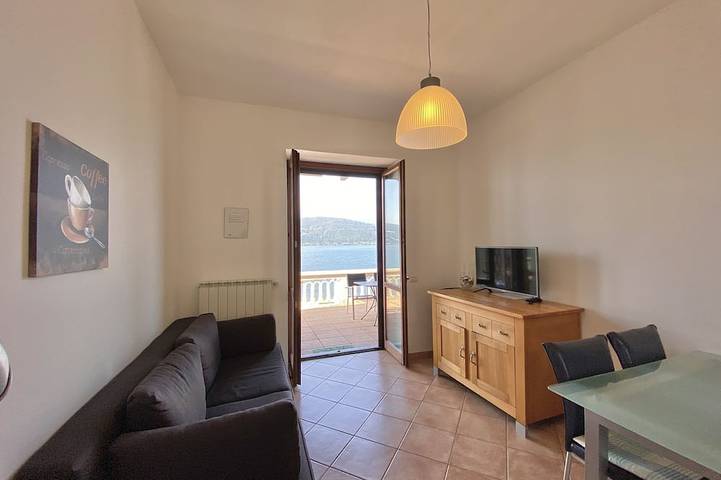 Ferienwohnung für 2 Personen, mit Terrasse und Garten