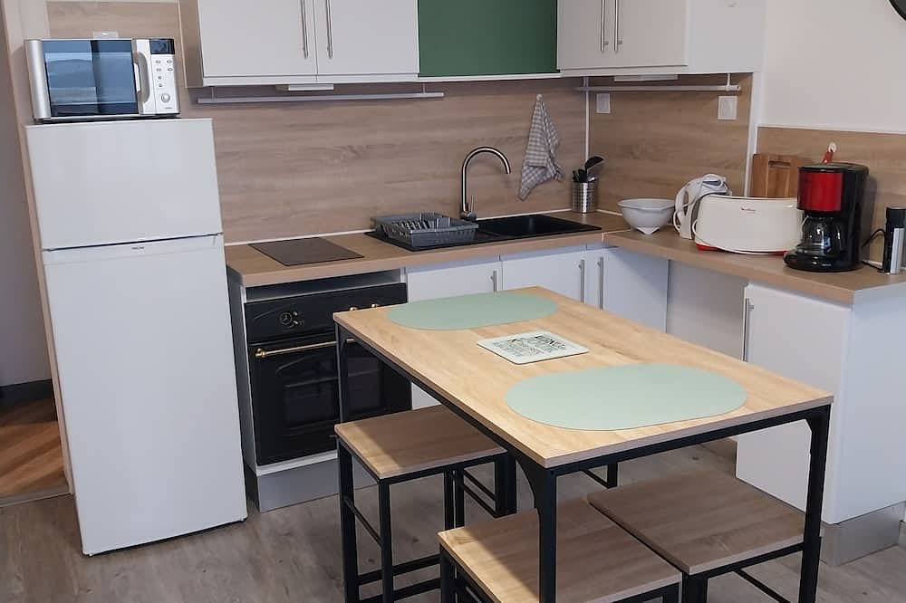 Entire apartment, Apartment T1 bis in Niort in Niort, Niort region