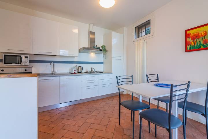 Gîte pour 4 personnes, avec balcon et vue sur le lac dans Perledo - 2