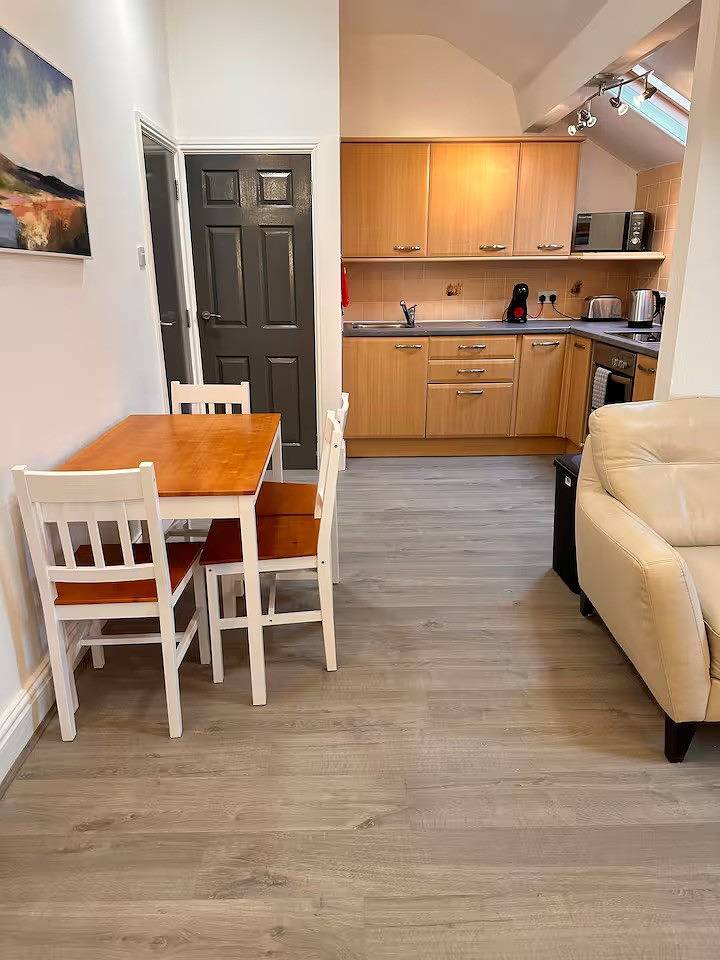 Entire holiday apartment, Apartment Sleeps 4 with Wifi in Lytham St Annes, Blackpool Pleasure Beach