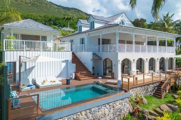 Location de vacances pour 19 personnes, avec piscine et jardin dans Grande Anse d'Arlet