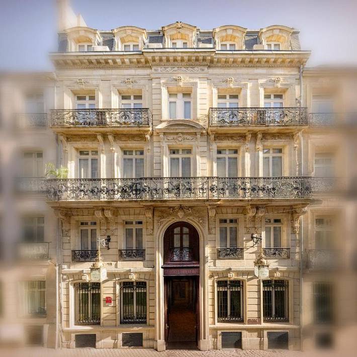 Hôtel pour 2 personnes dans Theatre Femina