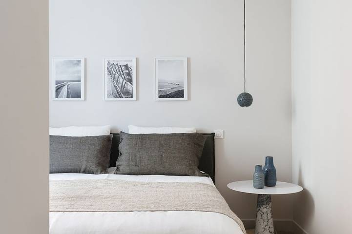 Apartamento entero, Apartamento de diseño de lujo con balcón en el casco antiguo de Niza, a 4 minutos a pie de la playa. in Niza, Costa mediterránea (Francia)