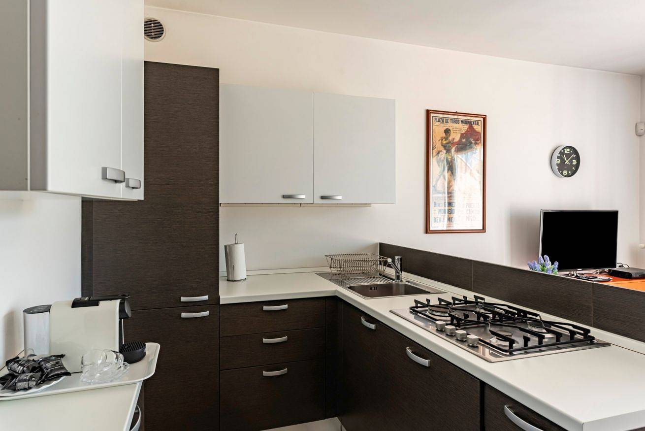 Ganze Wohnung, Ferienwohnung für 2 Personen mit Pool in Cavaion Veronese, Gardasee-Berge