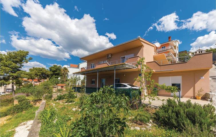 Ferienwohnung für 4 Personen, mit Terrasse in Trogir - 3