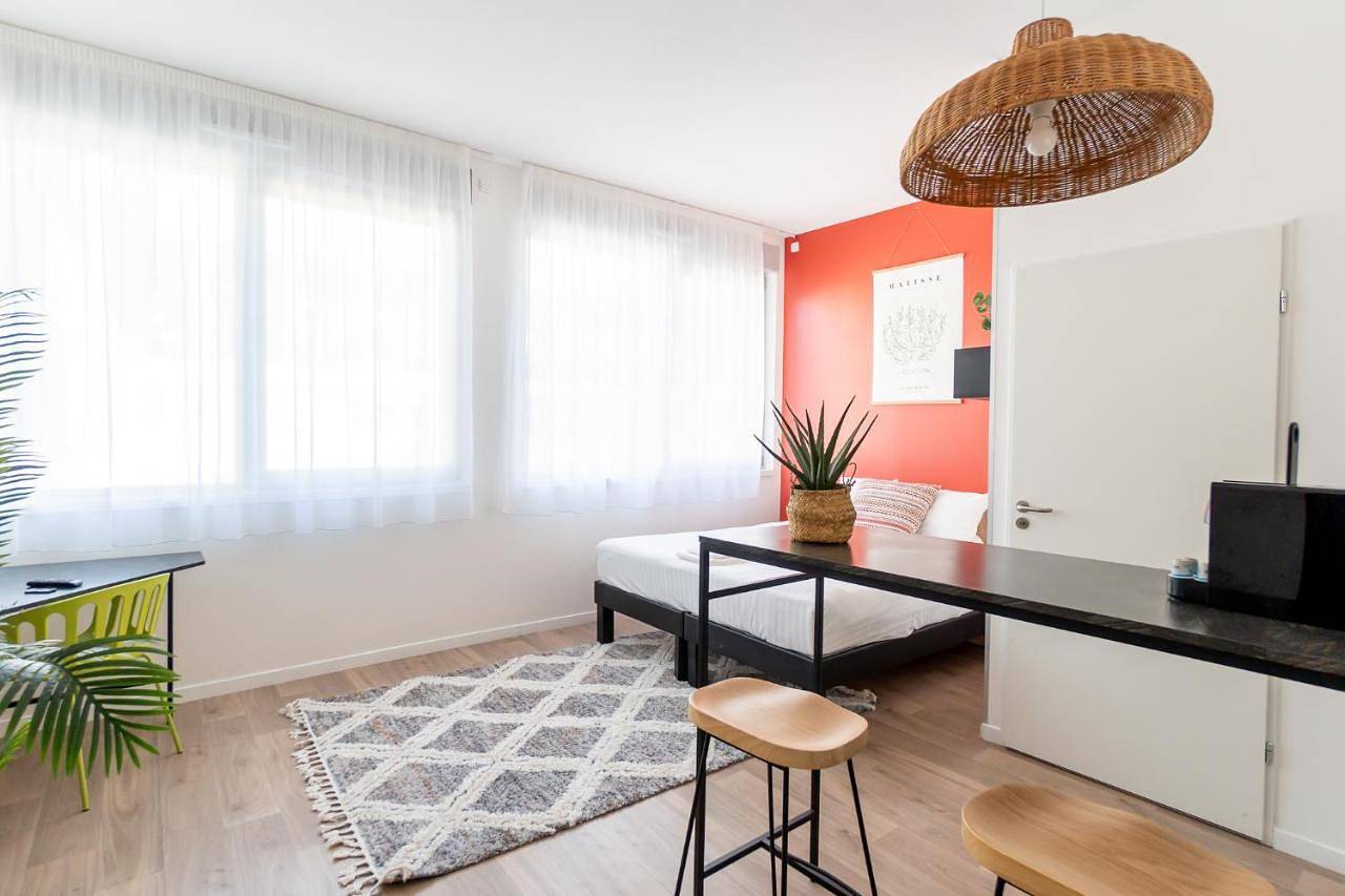 Studio Apartment in Palaiseau, Essonne