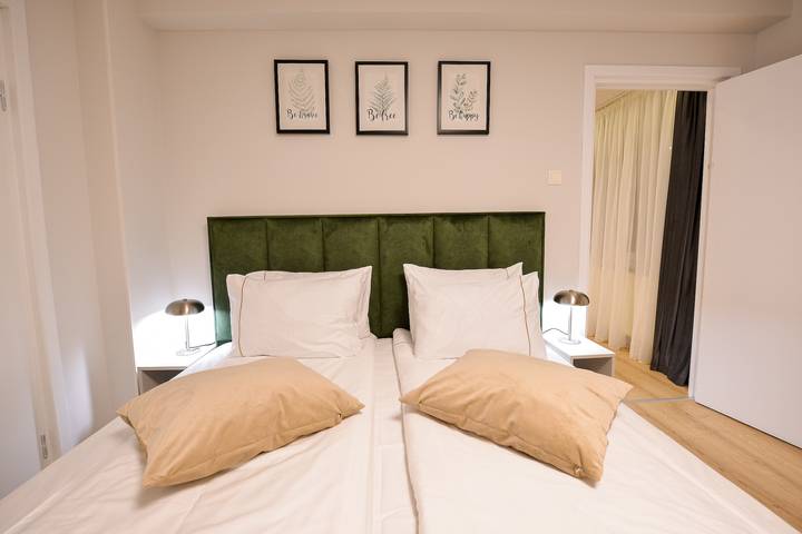 Apartamento entero, Apartamento Libra - Dos habitaciones - 5 huéspedes - Junto a los jardines de Cismigiu in Bucarest, Walachia