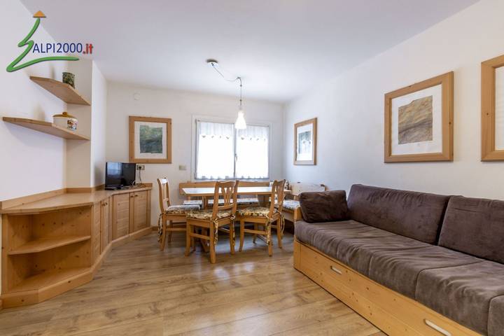Gîte pour 4 personnes, avec balcon à Canazei - 3