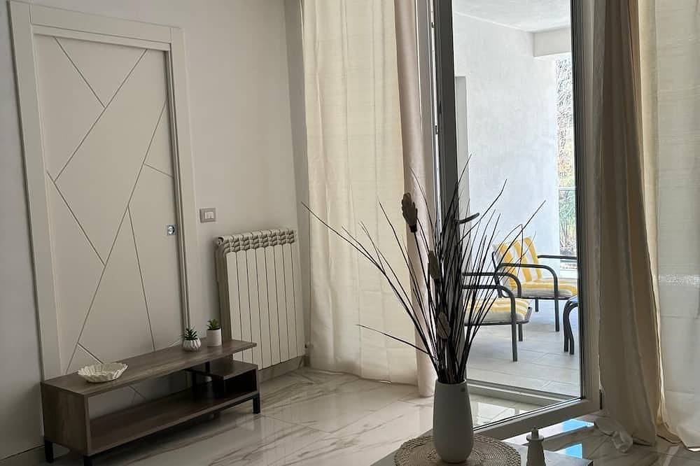 Sol Casa Appartamento Ampiamente Soleggiato con Vani Ampi e Spaziosi in Cosenza, Cosenza Province