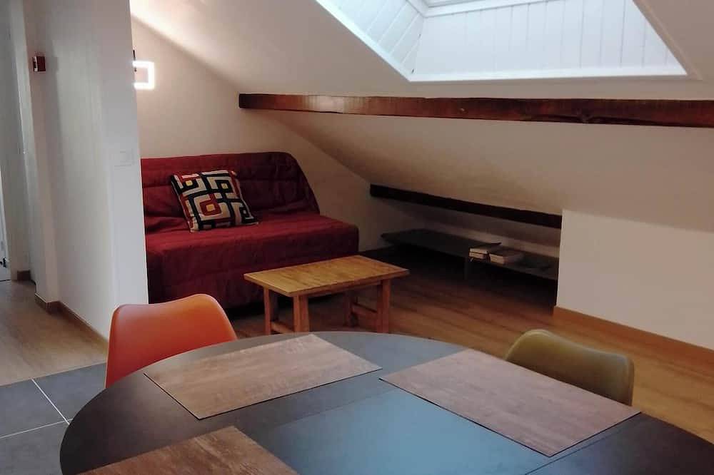 Entire apartment, Lake and stars, New T2 in Savines, fully renovated in Savines-le-Lac, Écrins National Park