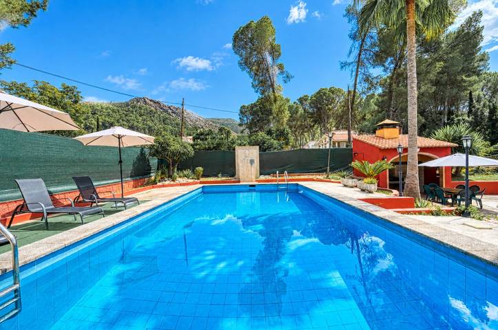 Casa Vacacional 'Cova Negra Nature' con Vistas a la Montaña, Piscina Compartida y Aire Acondicionado in Genovés (desambiguación), Provincia de Valencia