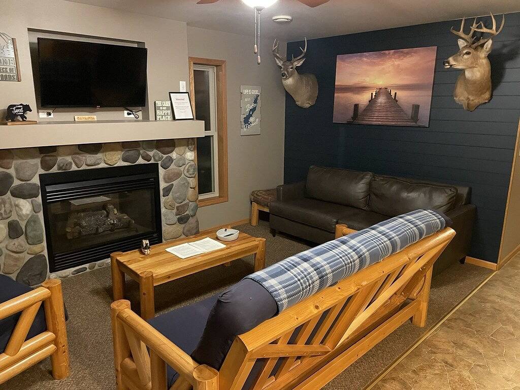 Escape to your own cabin with a private dock on the Petenwell Flowage. in Adams County (WI)