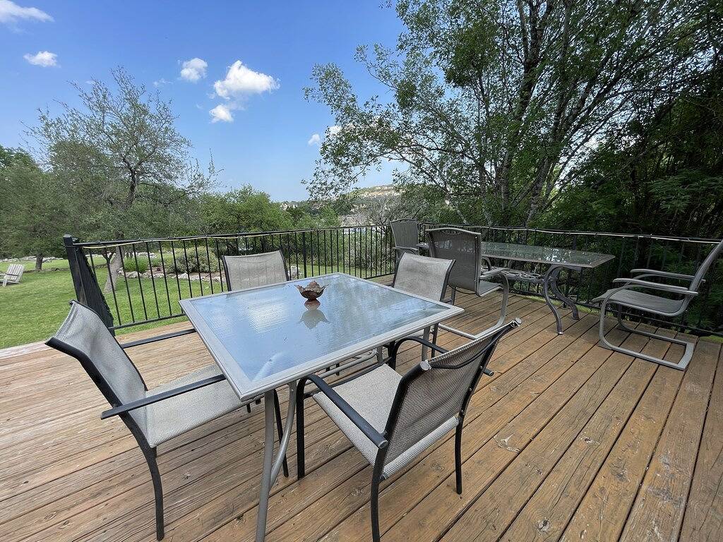 Vacation House for 8 Guests in Briarcliff, Lake Travis